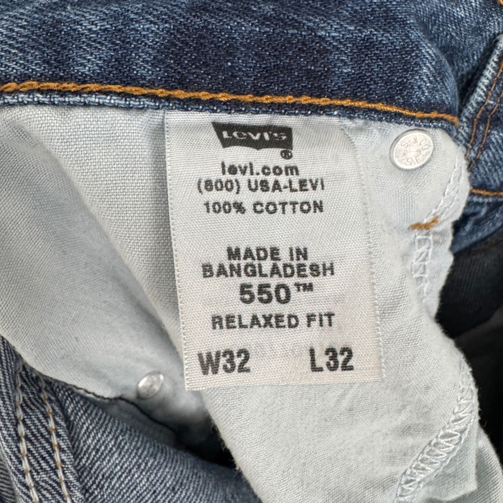 Levis 550 Relaxed Fit Mens Jeans Medium Wash Blue Denim W32 L32 Y2K - Picture 5 of 10